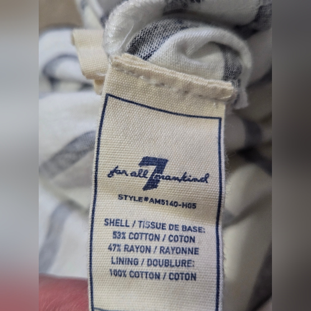 7 FOR ALL MANKIND layered Cotton Long Sleeve V Neck Top. Size Medium - Picture 9 of 10